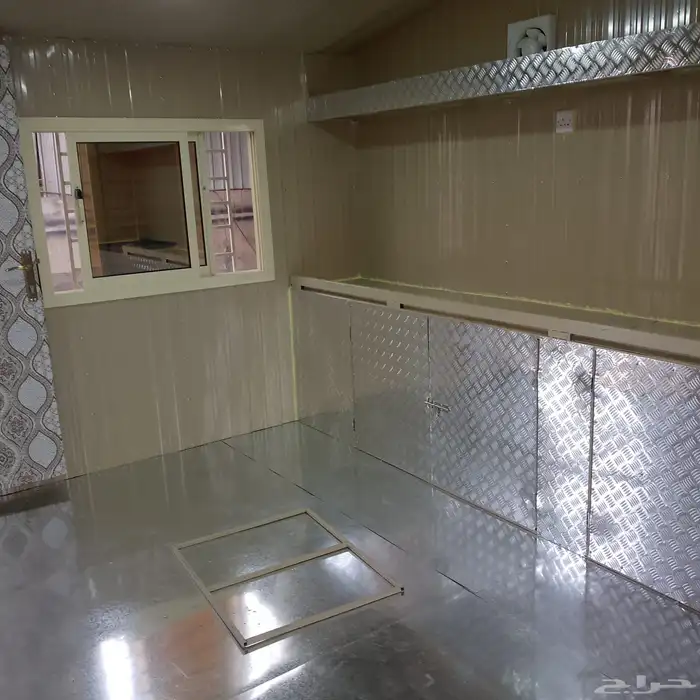 كرفانة. 11متر جديده والعرض 4متر 4