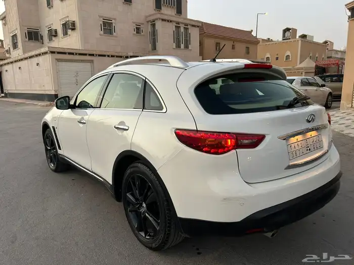 انفنيتي Qx70 4