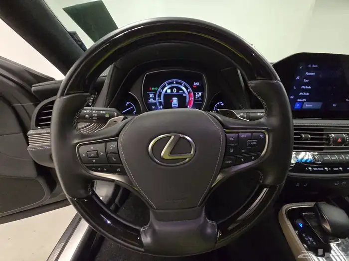 2023 لكزس LS 500 5