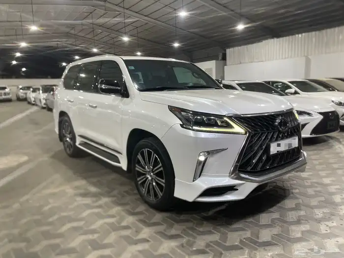 لكزس LX570 2018 1