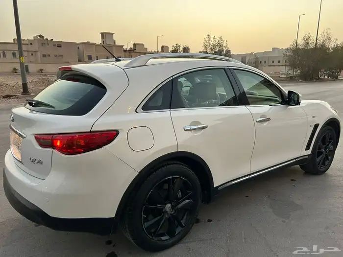 انفنيتي Qx70 2