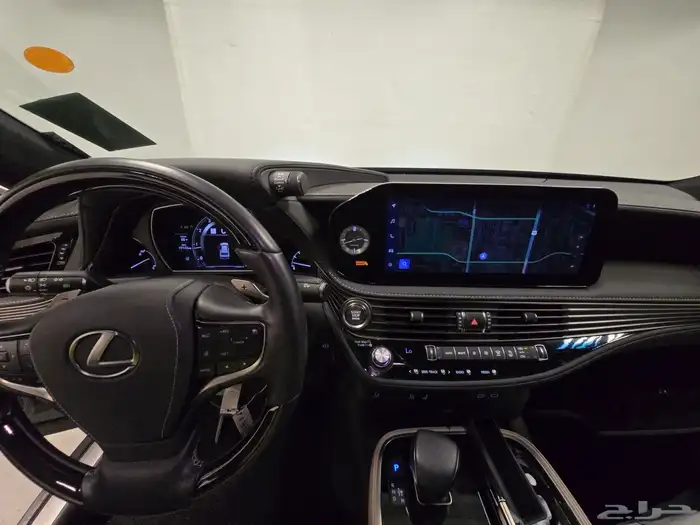 2023 لكزس LS 500 8