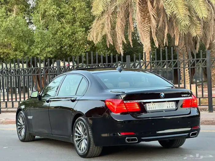 بي ام دبليو 750IL 36