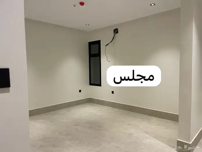شقة للايجار بسعر مناسب وقريبه من البحر 4