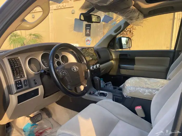 تويوتا. اسكويا. فل كامل سعودي 11