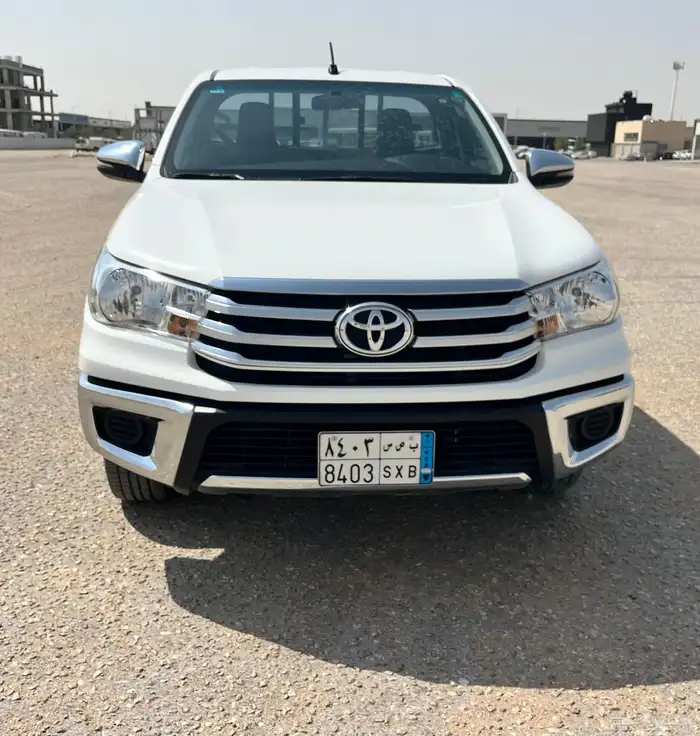 تويوتا هايلوكس غماره GLX بنزين موديل 2022 0