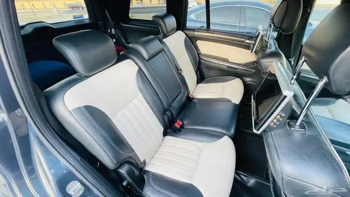 Mercedes Benz GL 450. AMG 28