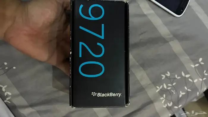 للبيع بلاك بيري كيرف 9720 0