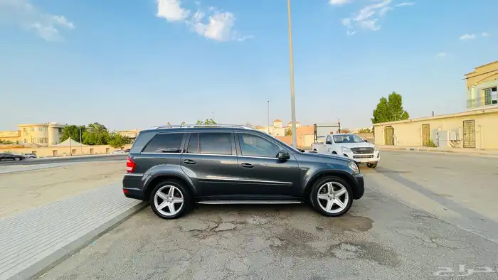 Mercedes Benz GL 450. AMG 1