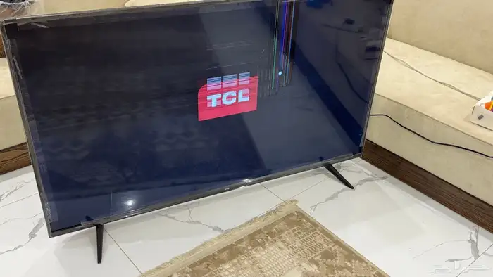 شاشة tcl مكسورة 3