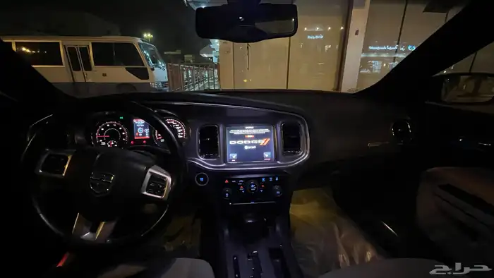 دودج تشارجر R T HEMI 2014   V8 نظيفة 4