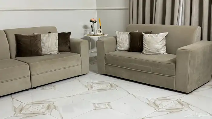 كنب مع ستاره وطاولات شبه جديده للبيع 5