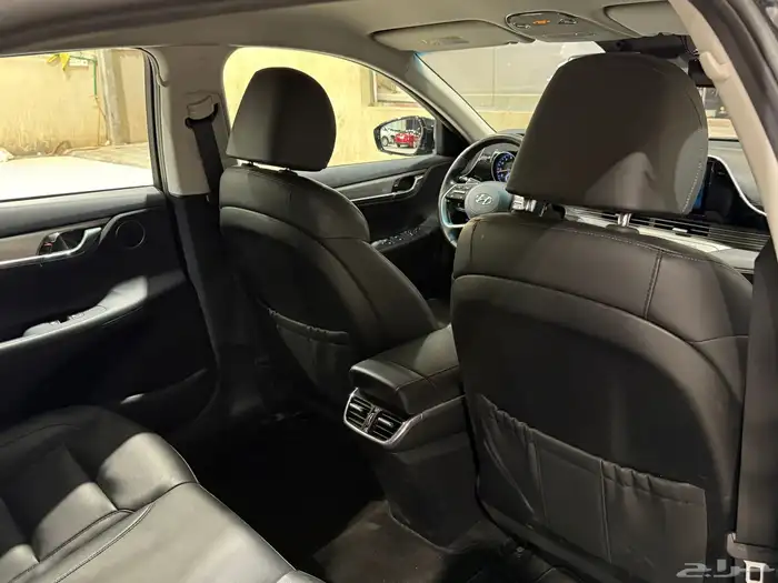 هيونداي ازيرا 2020 V6 (بحالة ممتازة) 9