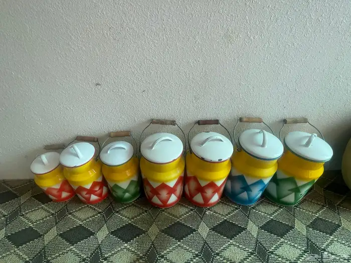 سطول قديمه بحاله جيده 0