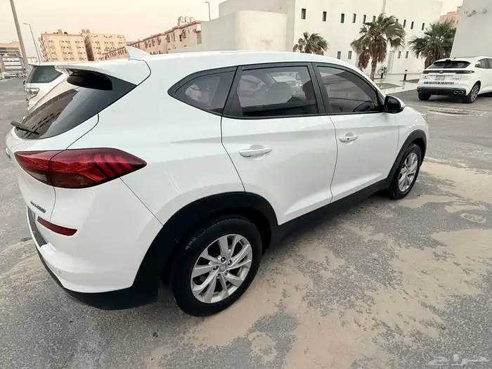 هونداي توسان 2019 ديزل مكينه كبيره 2.0 ماشيه 300 ألف 3