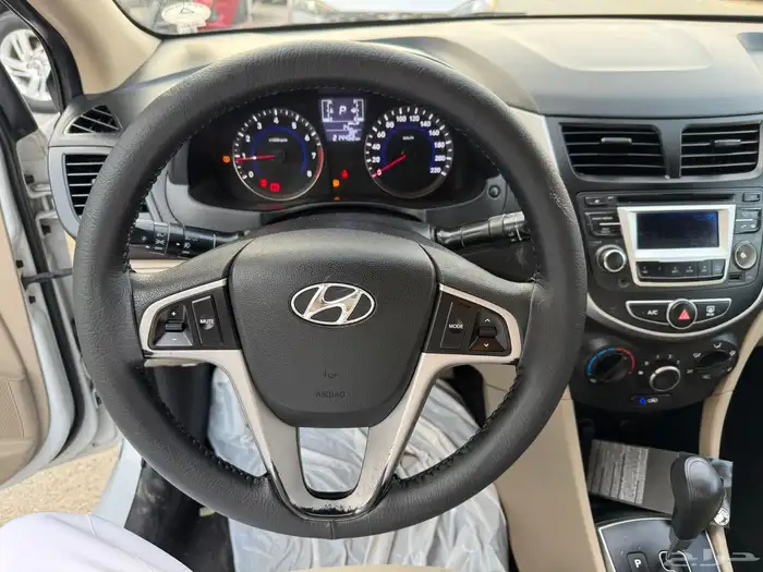 هونداي اكسنت 2018 بنزين 5