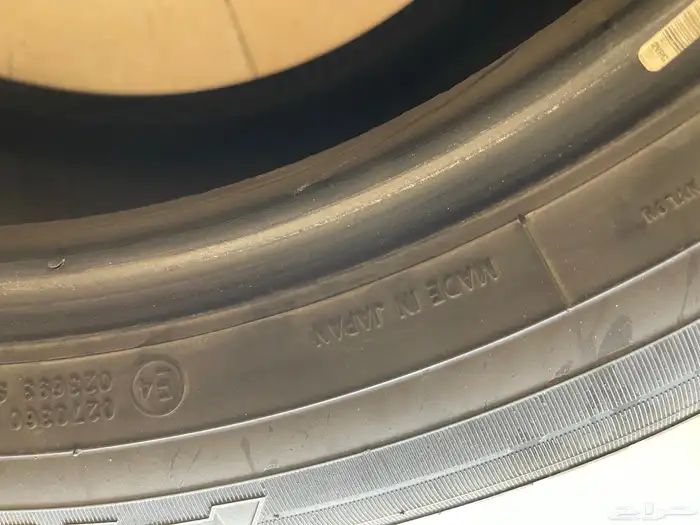 للبيع كفرات Toyo مقاس 225 55 19 تاريخ 2023 2