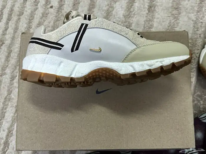 شوز نايك نسائي جديد air humara LX 6