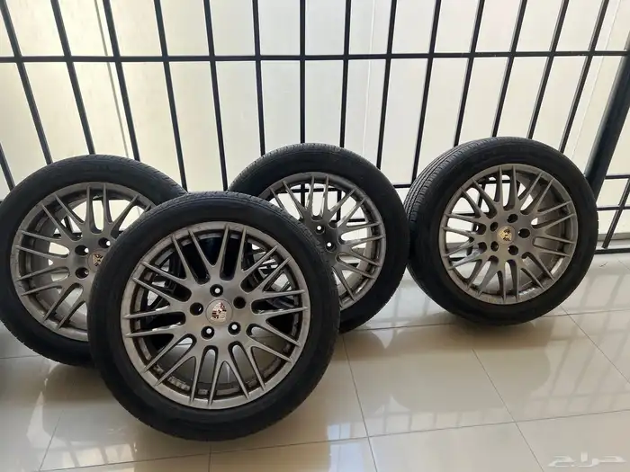 طقم جنوط بورش مقاس 20 2