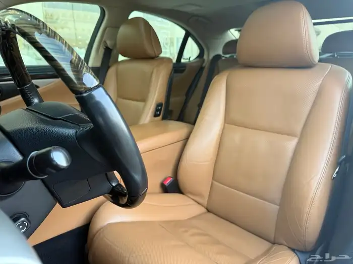 لكزس LS460 2015 8