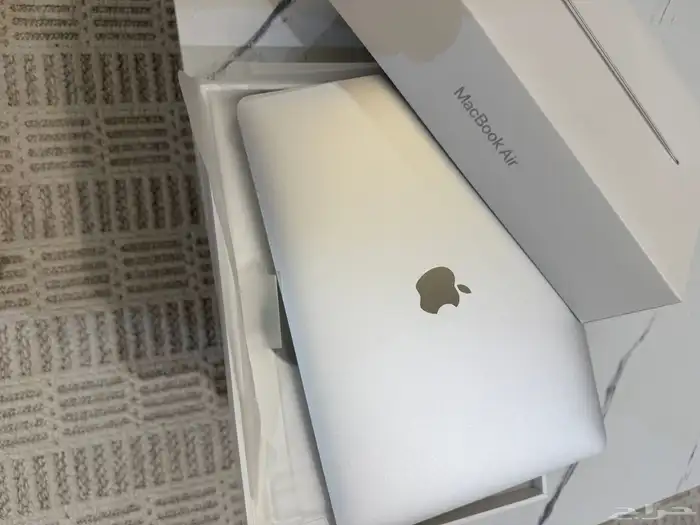 ماك بوك 1