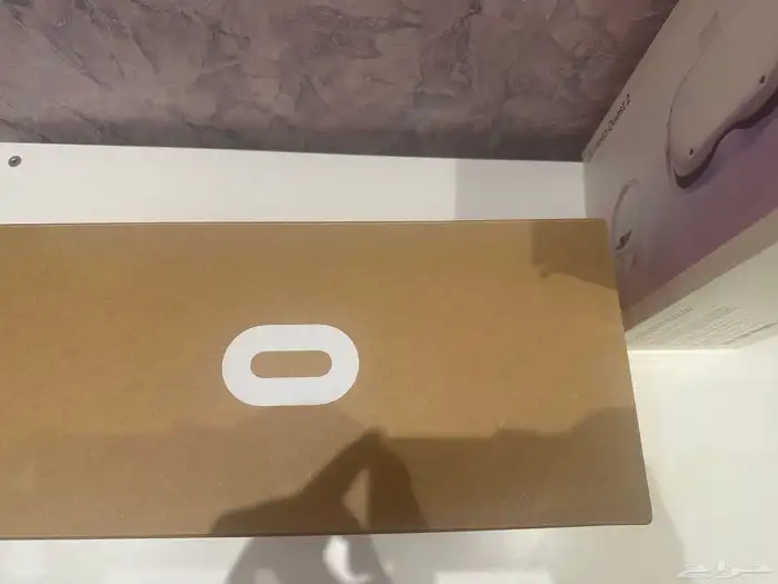 Vr meta Quest2 للبيع السعر 650 قابل للتفاوض 2
