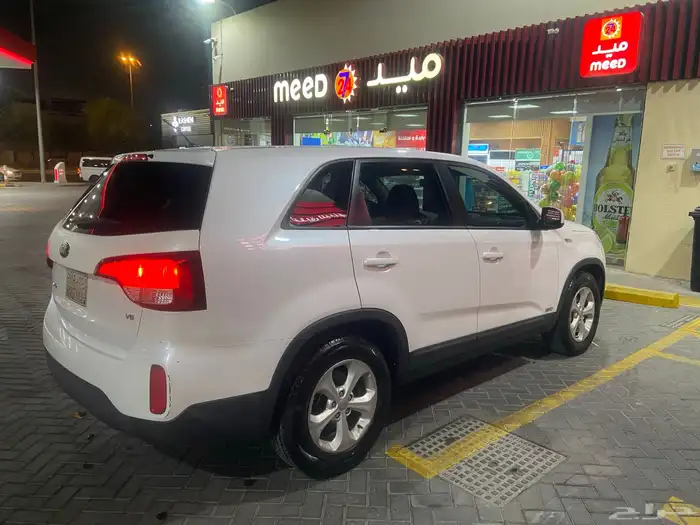 للبيع كيا سورنتو موديل 2014 للون ابيض Kia Sorento 2014 whit 4