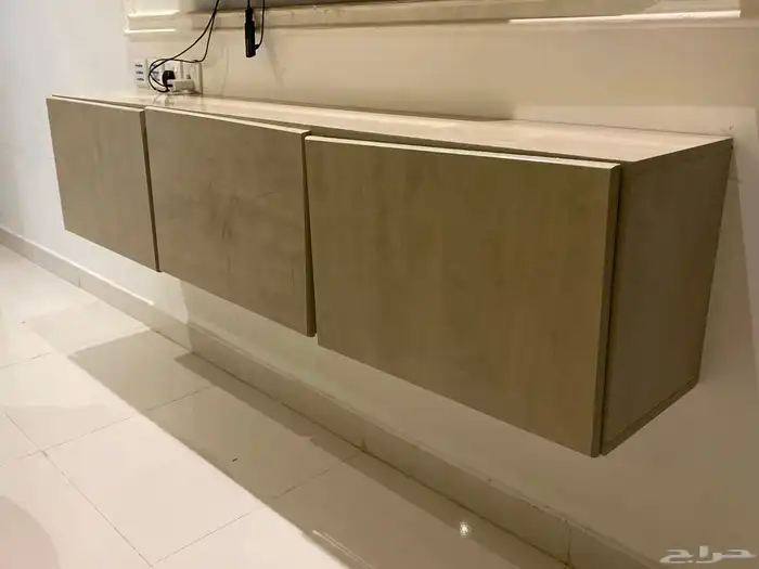 طاولة تلفزيون للبيع 0