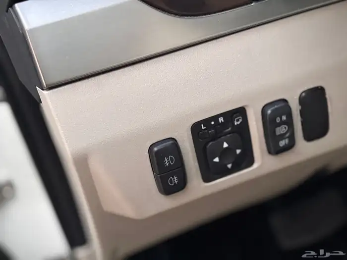 ميتسوبيشي باجيرو GLS 2022 30