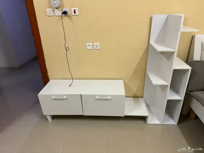 قاعده تلفاز لبيع نضيفه 2