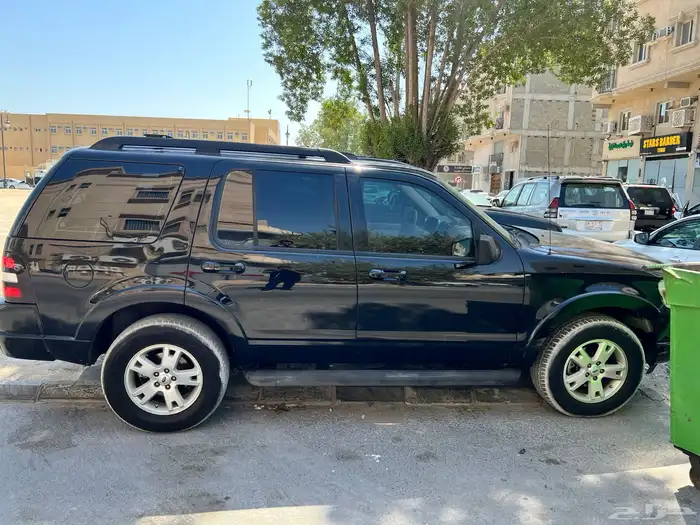 Ford Explorer 1