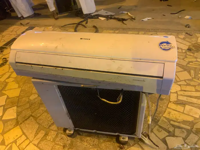 مكيفات 3 واحد 24 وحبتين 18 سبيلت نضيفه شرط مع الريموت 2