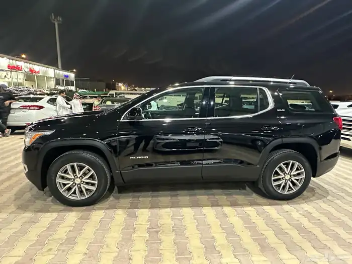 جمس اكاديا SLE موديل 2019 نص فل نظيفة 5