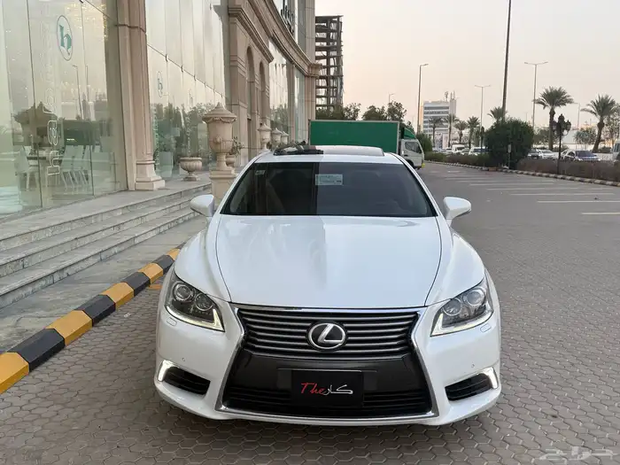 لكزس LS460 2015 0