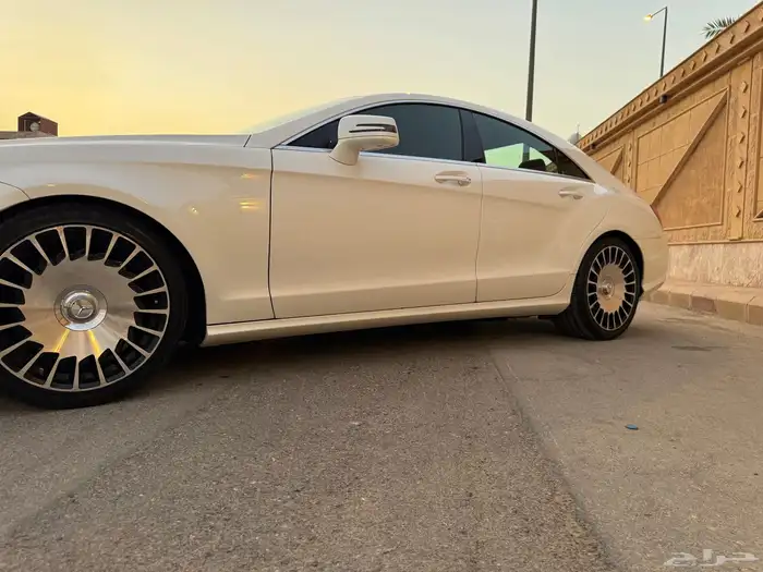مرسيدس CLS 350 2014 عداد قليل وكاله 12