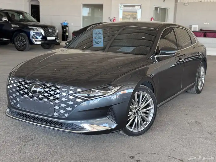 ازيرا 2021 فل كامل 6 سلندر ب 73 الف مسجل . 0