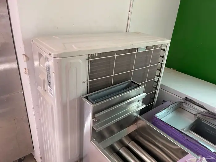 أغراض مطعم للبيع 6