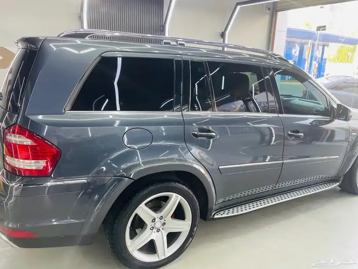 Mercedes Benz GL 450. AMG 39