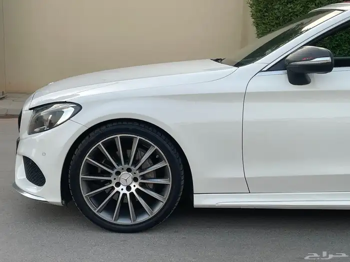 مرسيدس C200 كوبيه 2018 نظيف 3