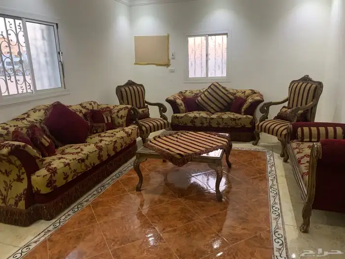 للبيع جلوس ومدخل وطقم طاولات خدمة 2