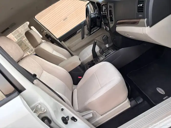 ميتسوبيشي باجيرو GLS 2022 17