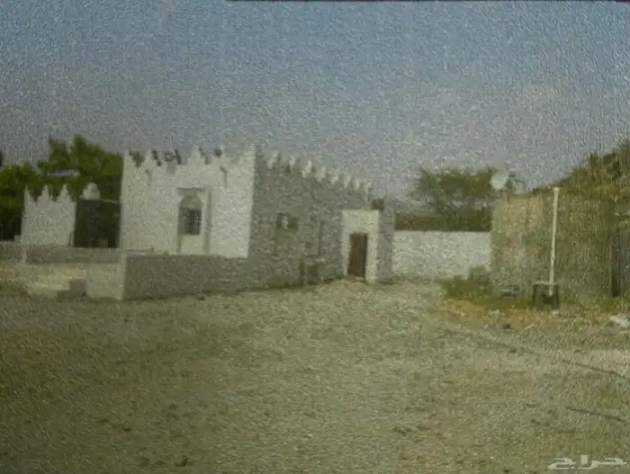 محلات تجاريه وسكن عمال ومزرعه صغيره للبيع 2