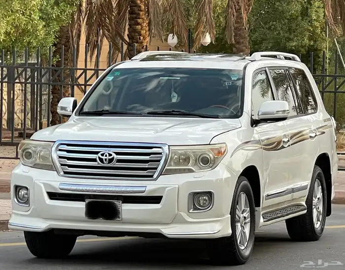 تويوتا لاندكروزر 2013 GXR 3
