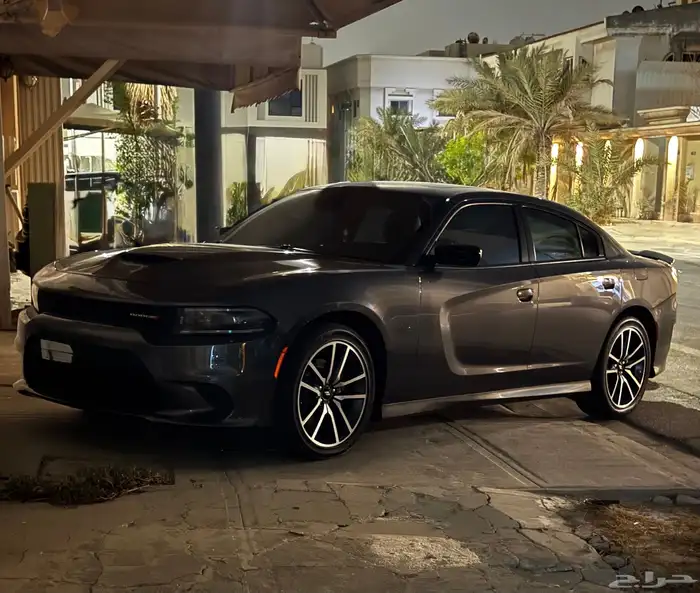 دوج تشارجر 2023 RT عداد 18 الف 1