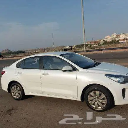 كيا ريو سيدان 2020 الايجار شهري و اسبوعي 3