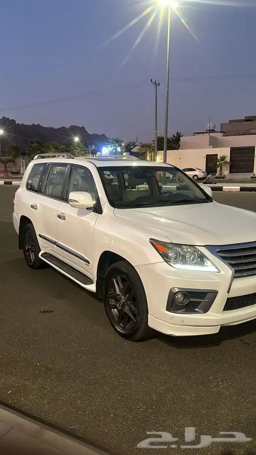 جيب لكززس 2012 2