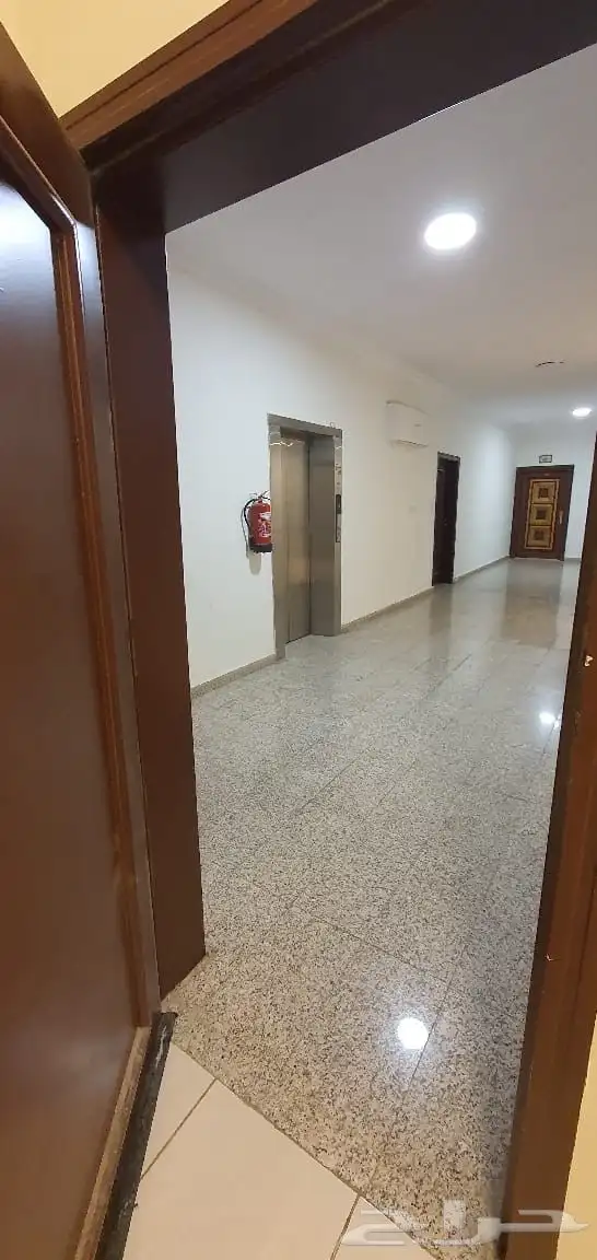 شقة للايجار حي غرناطة 0