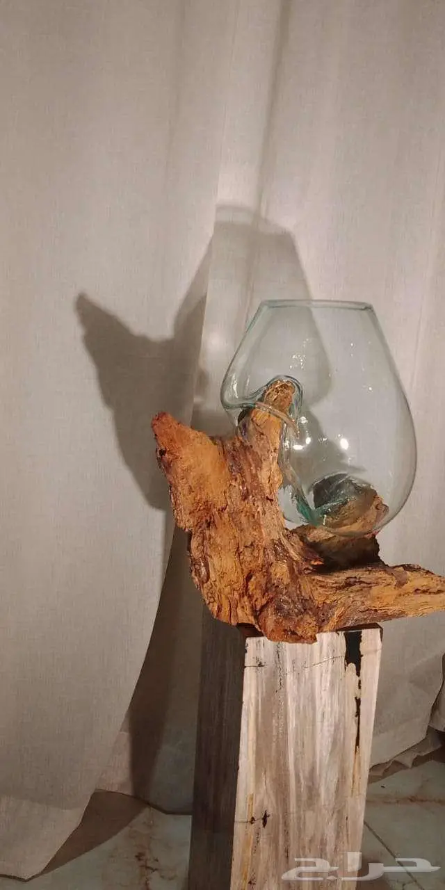 فازه زجاج مصهور مع قاعده خشب طبيعي 0