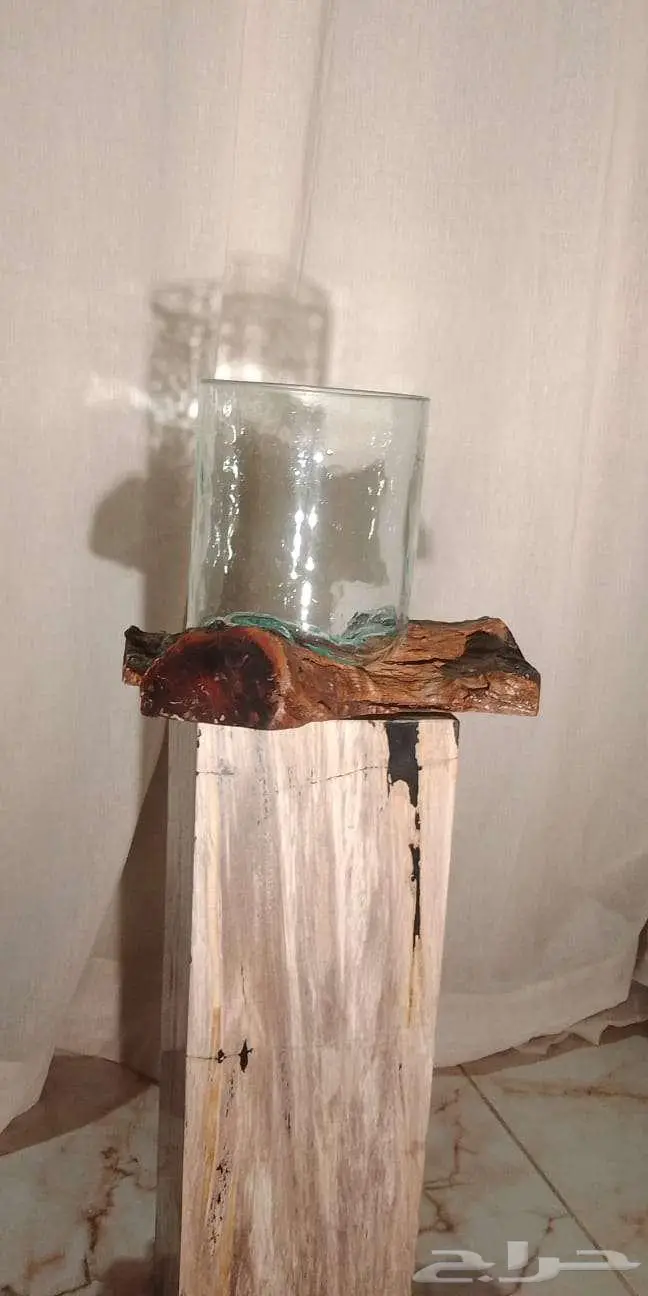 فازه زجاج مصهور مع قاعده خشب طبيعي 9