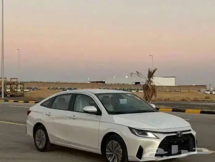 تويوتا يارس فل كامل 1